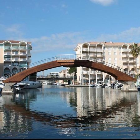 T2/T3 Duplex A Port Frejus Proche De La Mer Apartman Kültér fotó