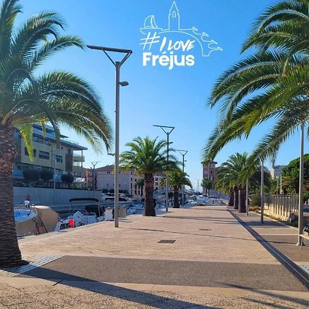 T2/T3 Duplex A Port Frejus Proche De La Mer Apartman Kültér fotó